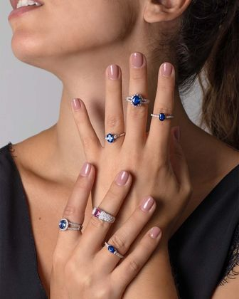 JOAILLERIE CRESUS Saphir Accompagné de diamants