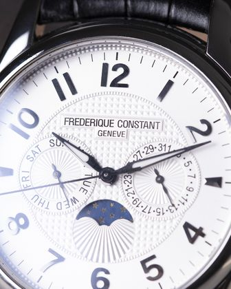 FREDERIQUE CONSTANT Runabout Phase de lune