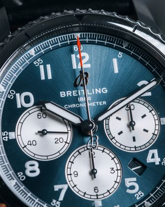 BREITLING Aviator 8 B01 Chrono 43