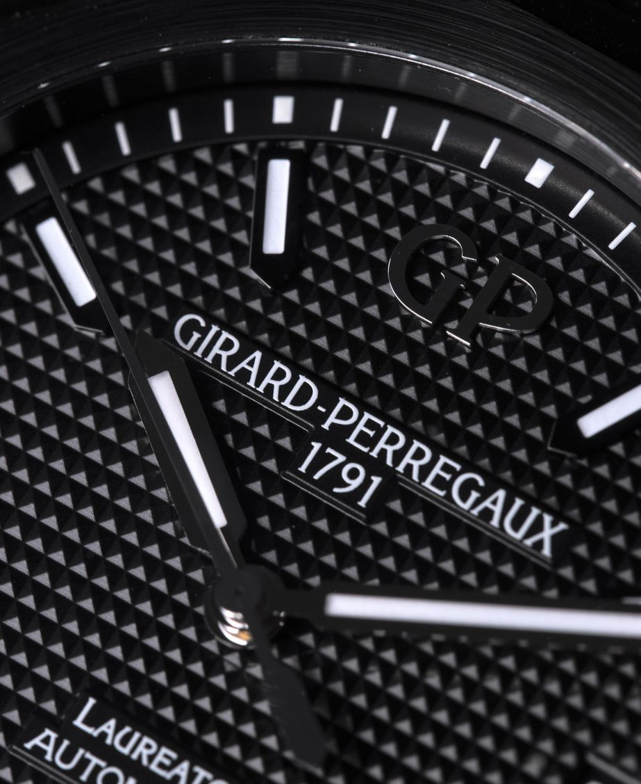GIRARD PERREGAUX Laureato