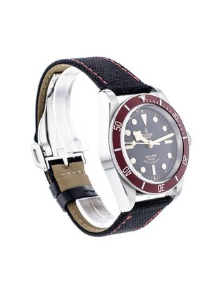 TUDOR Black Bay Red