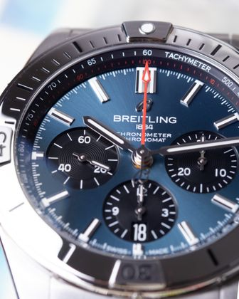 BREITLING Chronomat B01-42