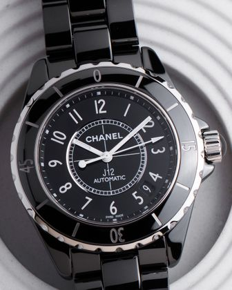 CHANEL J12 38 mm