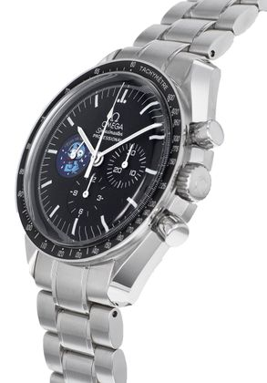 OMEGA Speedmaster Moonwatch Silver Snoopy Award