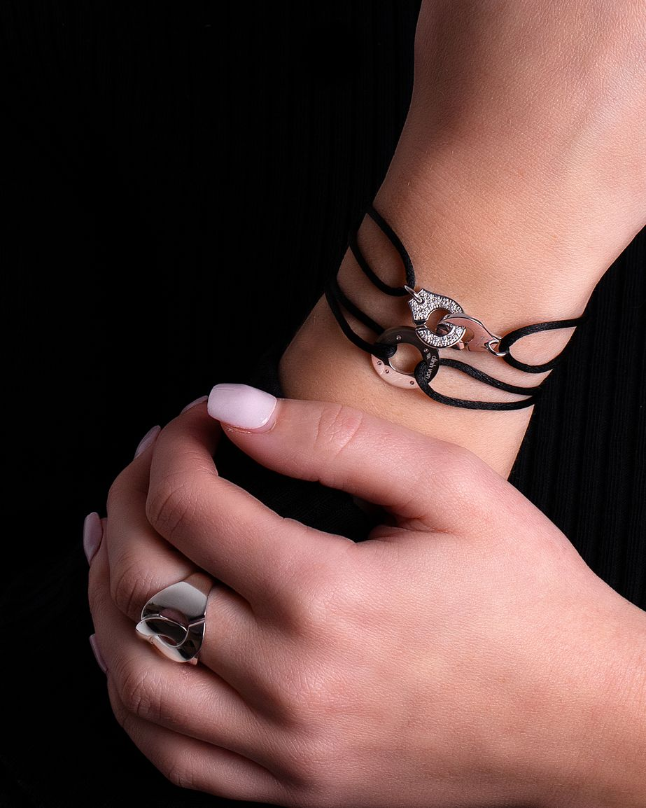 DINH VAN Menottes R12