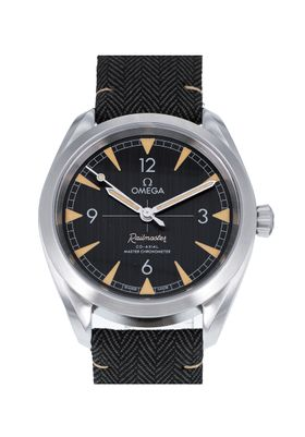 Watches OMEGA Railmaster Co-Axial Master Chronometer