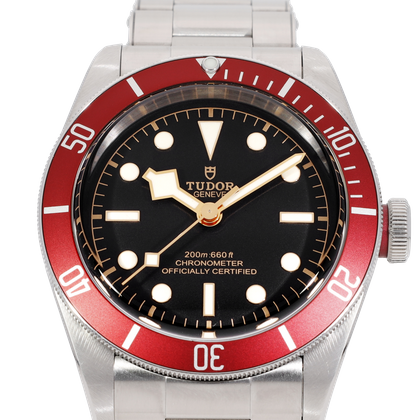 TUDOR Black Bay Red