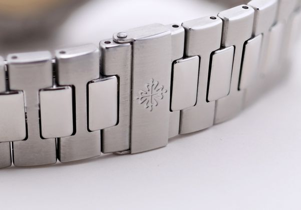 PATEK PHILIPPE Nautilus 5711 / 1A