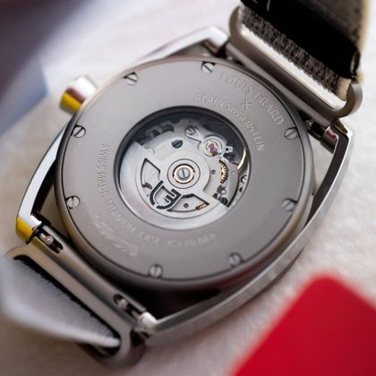 LOUIS ERARD Régulateur Blanc Louis Erard & Alain Silberstein