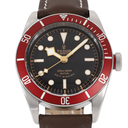 TUDOR Black Bay Red