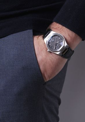 GIRARD PERREGAUX Laureato