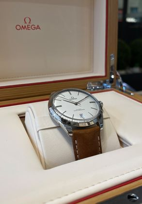 OMEGA De Ville Trésor