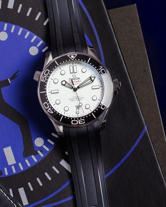 OMEGA Seamaster Diver 300 m Co-Axial Master Chronometer