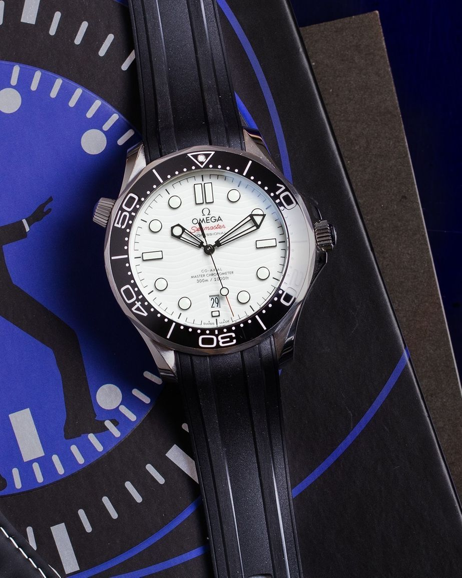 OMEGA Seamaster Diver 300 m Co-Axial Master Chronometer