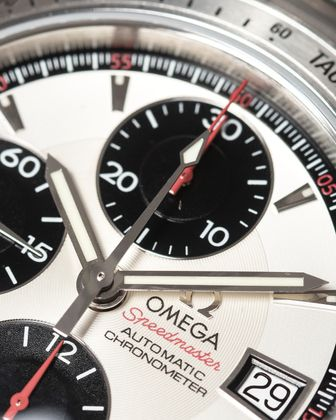OMEGA Speedmaster Chronographe Racing
