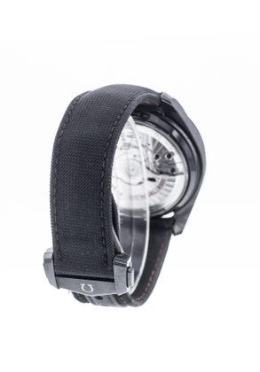 OMEGA Speedmaster "Dark Side of the Moon"