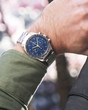 OMEGA Speedmaster Moonwatch Apollo XVII