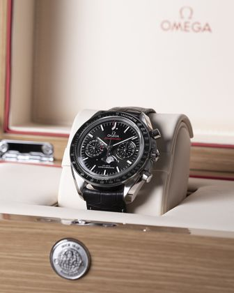 OMEGA Speedmaster Phase de lune Co-Axial Master Chronometer Chronograph