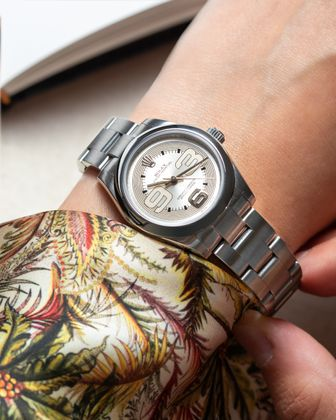 ROLEX Oyster Perpetual Medium