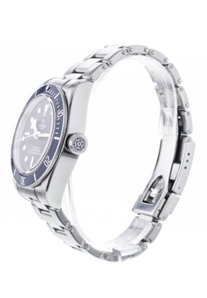 TUDOR Black Bay