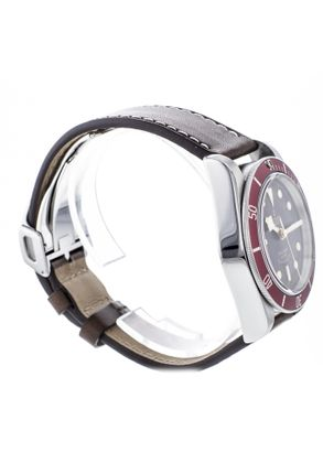 TUDOR Black Bay Red
